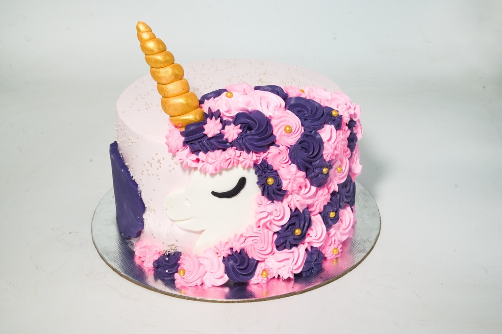Unicorn Beauti Cake